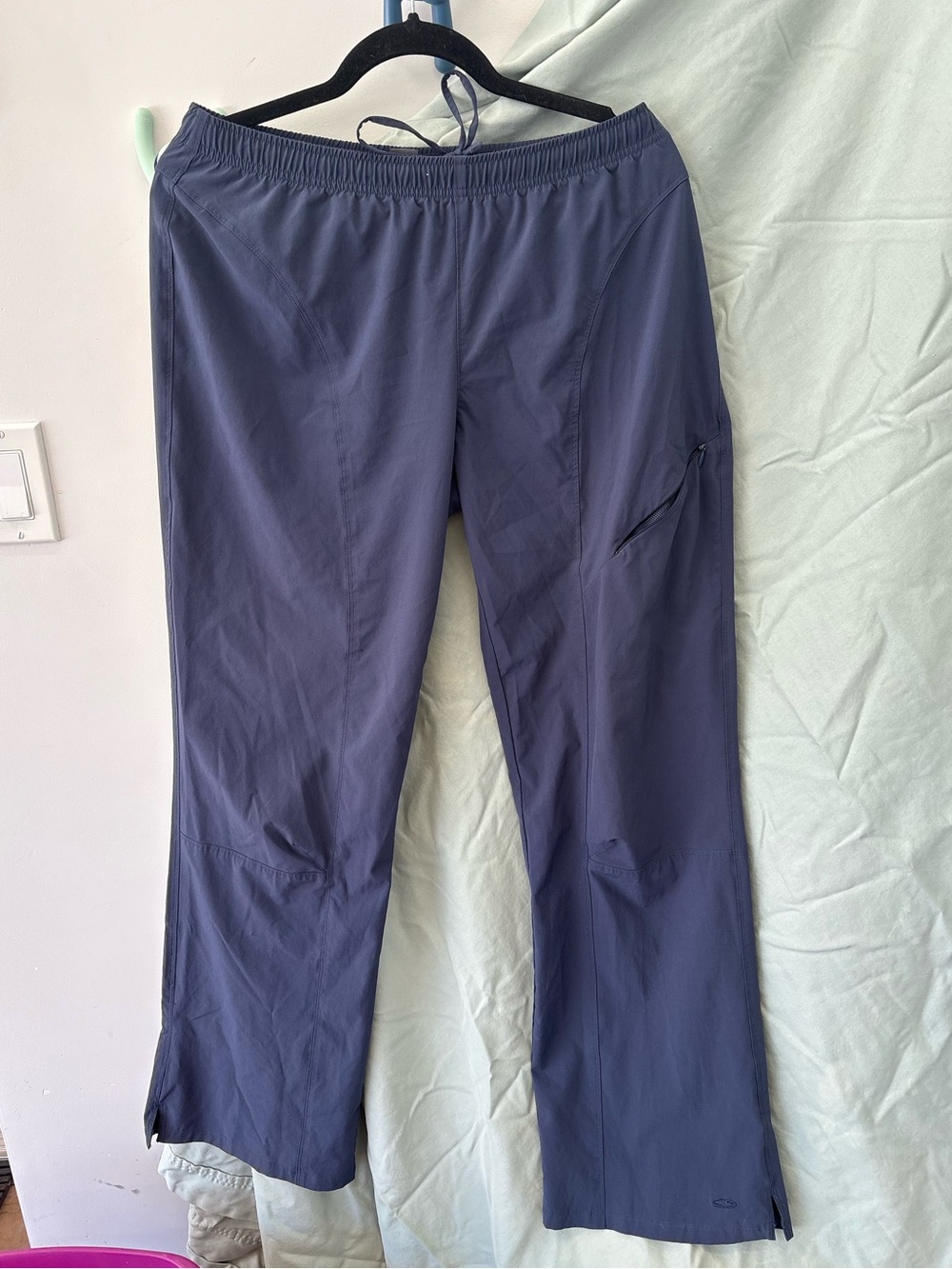 Champion Women’s Navy Track Pants Joggers Size S Travel Athletic Athleisure